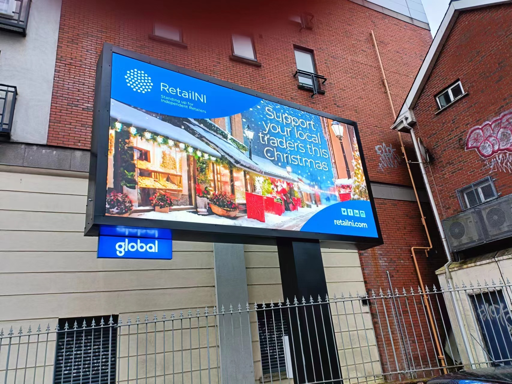 48-Sheet and 96-Sheet Digital LED Billboards | ONLY LED Aluminum ...